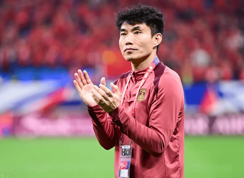米兰体育-包含郑智挂帅东亚杯：从亚洲足球先生到国足临时主帅，将交的词条