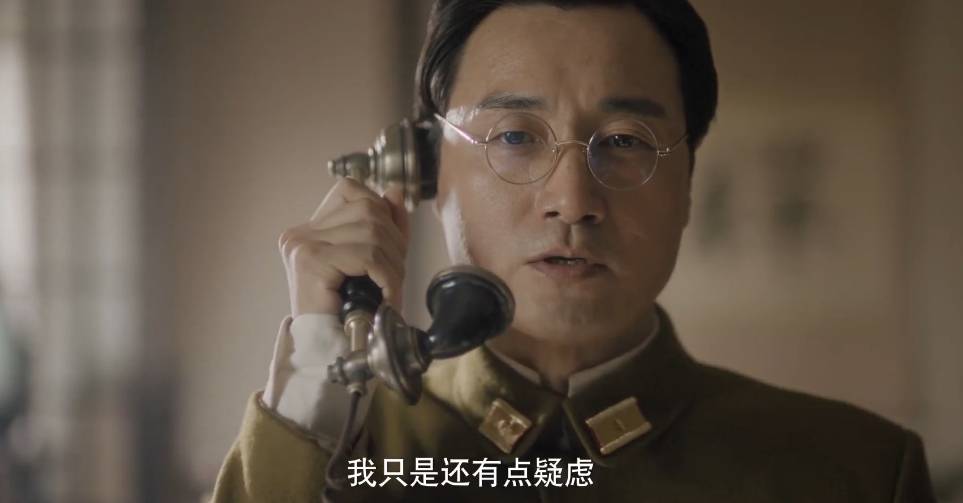 纷繁复杂的比赛局势令人目不暇接，胜负难料(纷繁杂乱和纷纭复杂的区别)