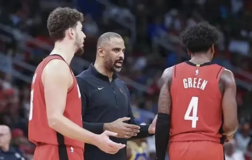 关于NBA季后赛正在进行中，激烈角逐的信息