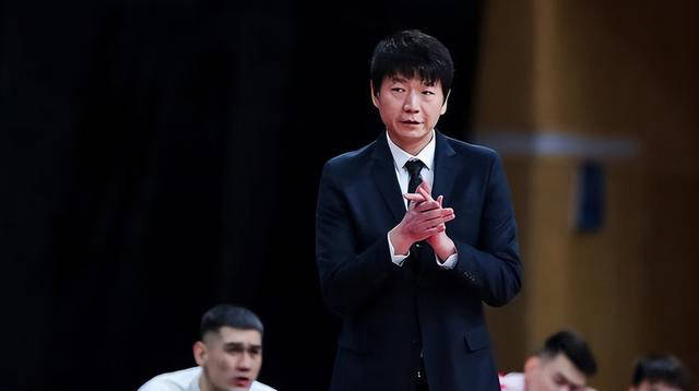 关于盐城男篮主帅下课，球队前景堪忧的信息